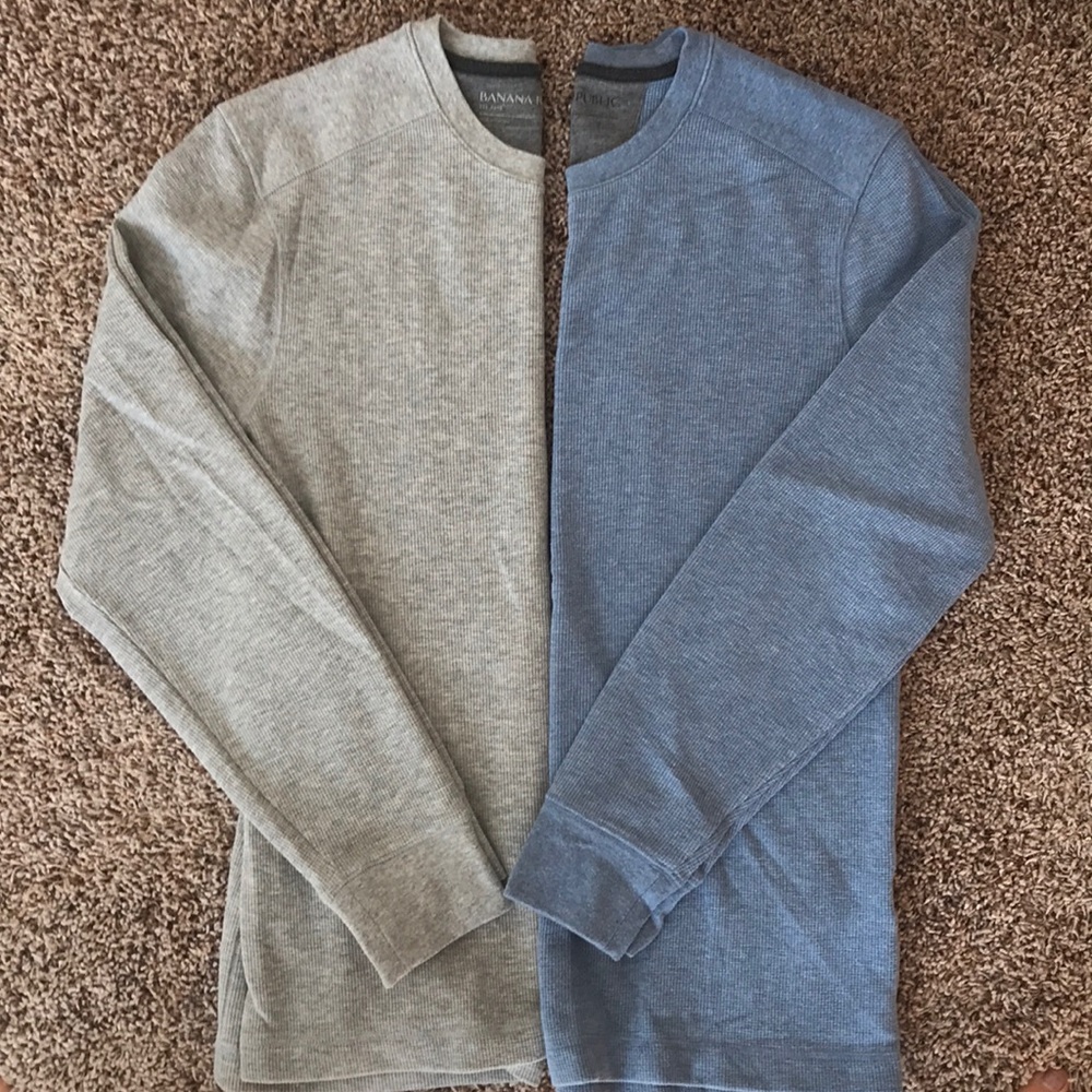 Banana Republic Long sleeve knit - 2 shirts